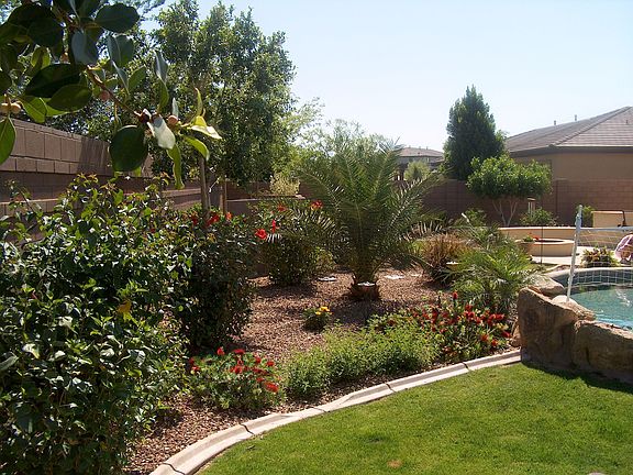 2nd image of 629 W Sparrow Pl