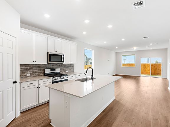 Berry Creek Highlands - Eleanor Interior Image 1