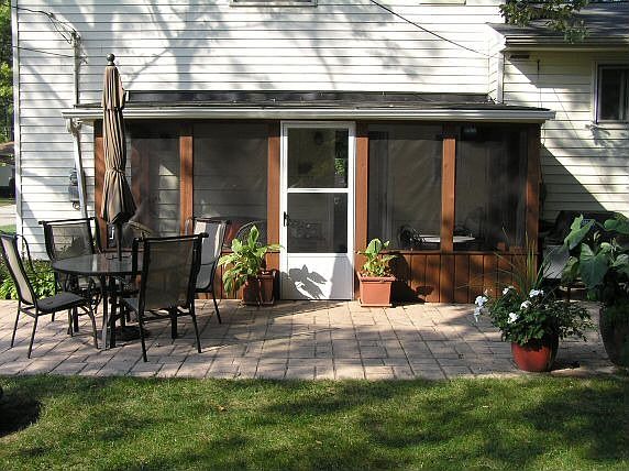 3rd image of 24397 Noreen Dr