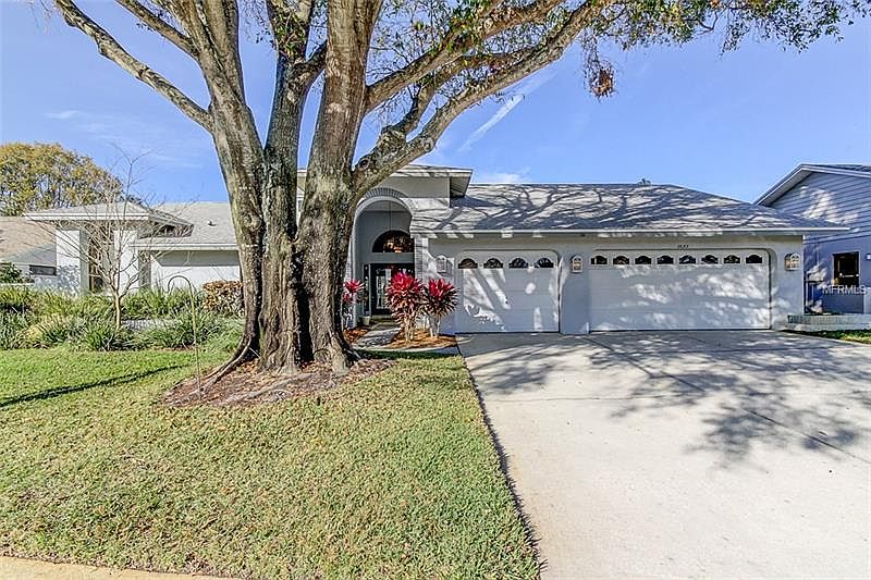1st image of 2682 Meadow Wood Dr