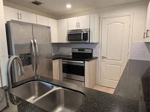 11467 NW 51st Ter, Miami, FL