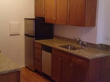2nd image of 401 W Fullerton Pkwy APT 404E