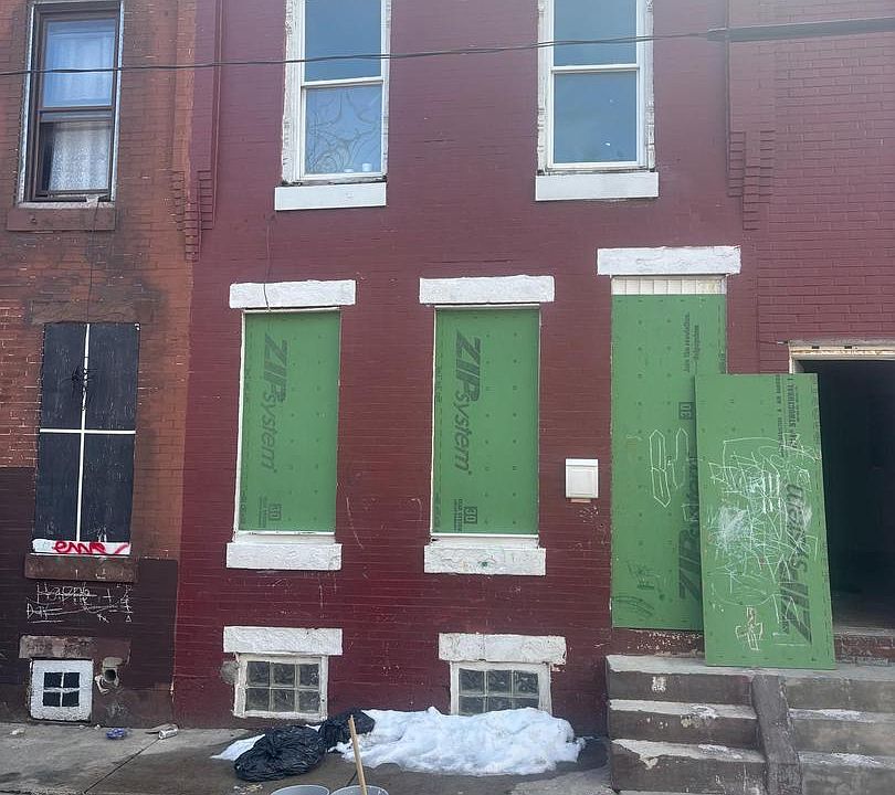 1st image of 730 E Hilton St