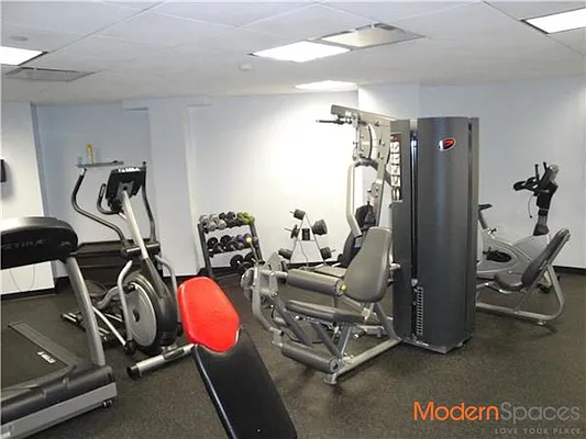 Sold by Modern Spaces | media 10