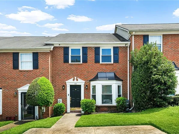 1528 Paces Ferry North Dr SE, Smyrna, GA 30080
