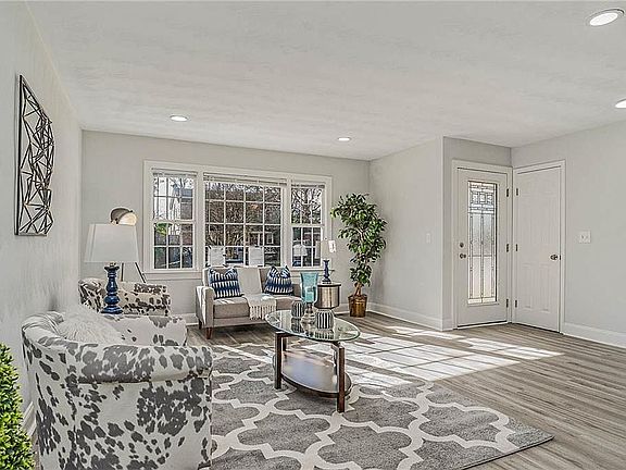 4th image of 71 Jefferys Dr
