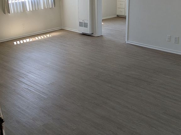 3rd image of 4323 Ventura Canyon Ave
