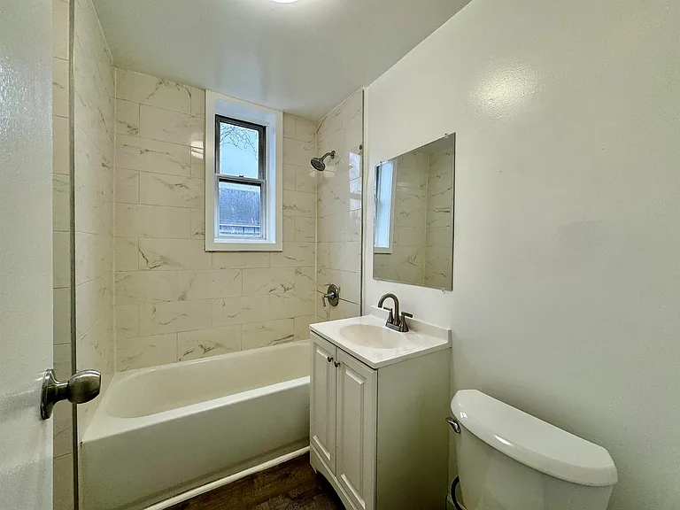 197 Lafayette Pl #C3 — Photo 18