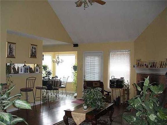 3rd image of 4779 Callaway Hills Dr