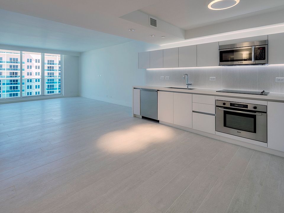 1st image of 102 24th St. #1412