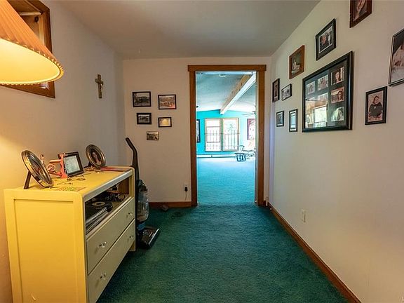 5th image of 3598 Pleasant Ave