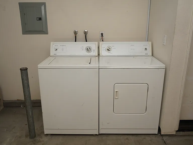 767 Hatfield Dr — Photo 15