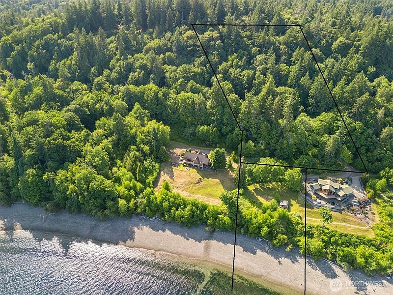 5th image of 10509 SE Vashon Vista Drive