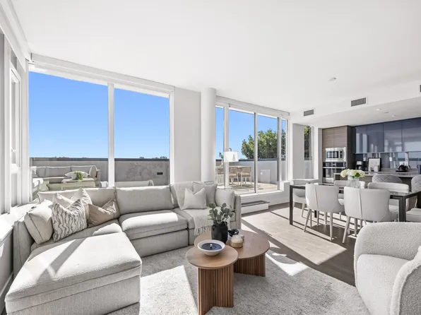 8575 Rivergrass Dr #655, Vancouver, BC V5S 0H4