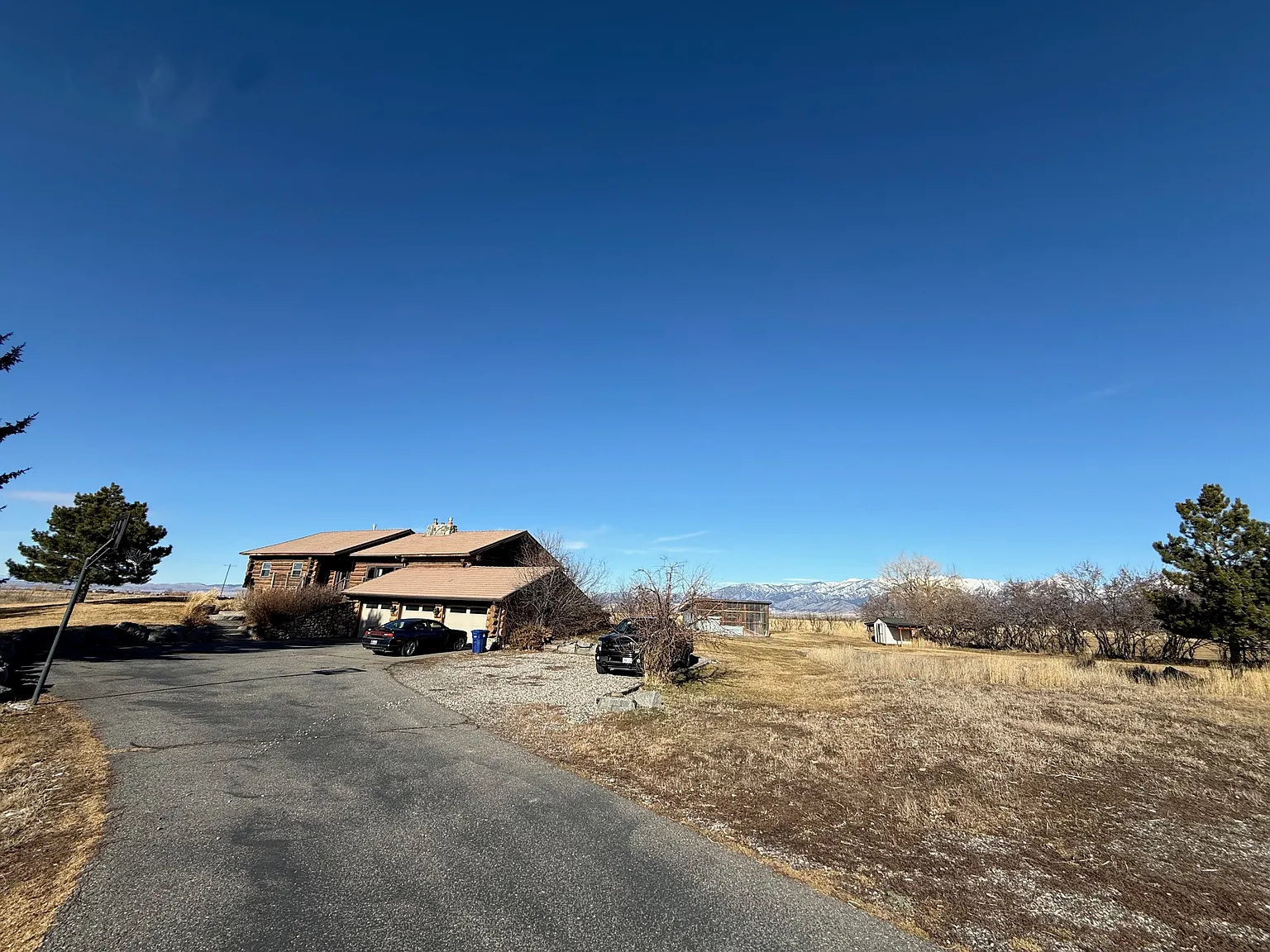 7 bed, 4400 sqft, $4,750 — Photo 4