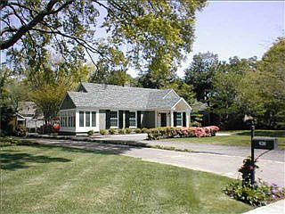 1st image of 4224 Central Ln