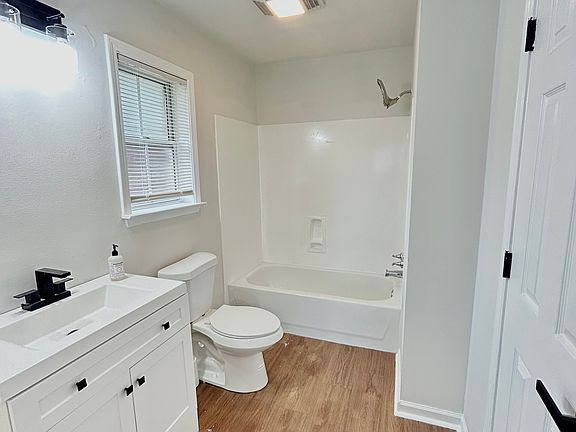 5th image of 13770 Kelley St