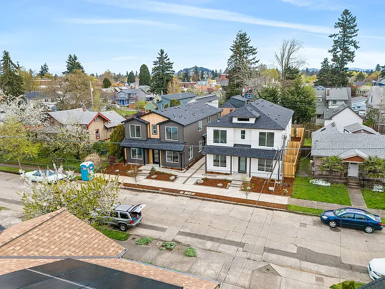 1 Month Free Rent! Brand New 2bd/1.5bath Townhome Mt. Scott-Arleta Gem! — Photo 9