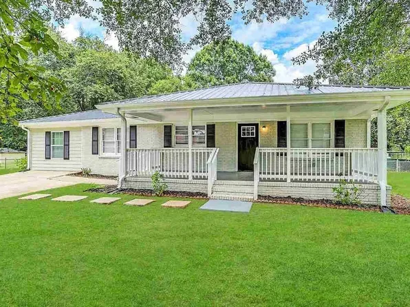 245 Carole Dr, Oxford, GA 30054