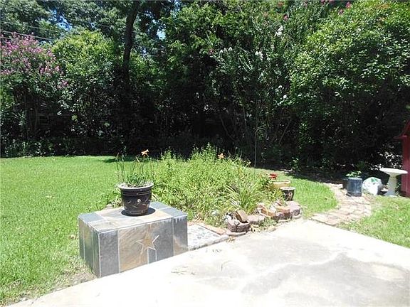 2nd image of 6916 Wycliff St