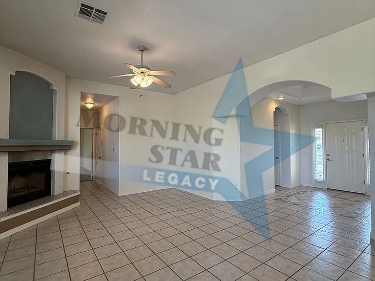 2935 Scenic Cir — Photo 27
