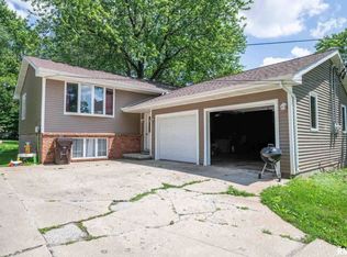 2204-2210 McMullen Rd #1, Peoria, IL 61607