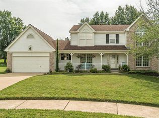 1660 Waldens Meadow Ct, Ballwin, MO 63011
