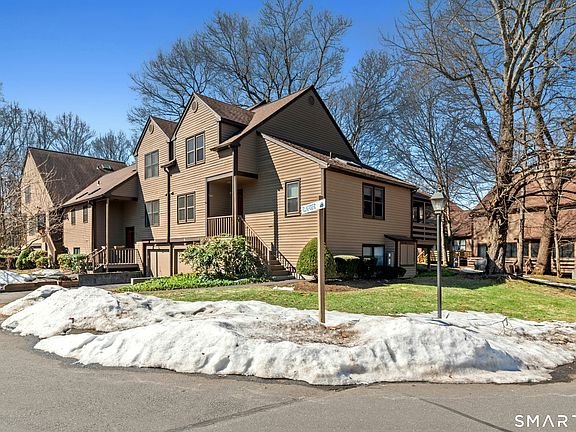 5th image of 4 Rolling Ridge Road #4