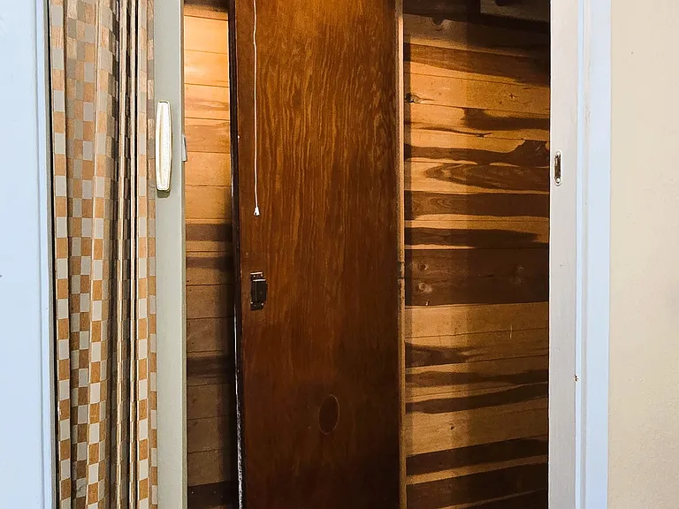 240 Masterpiece Rd — Photo 14