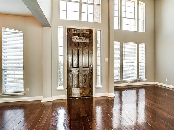 2nd image of 5005 Crossvine Ln
