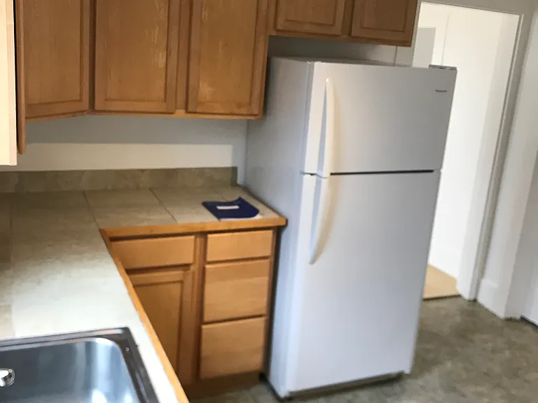 294 16th St SE — Photo 10