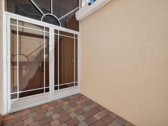 4th image of 7791 Campania Drive