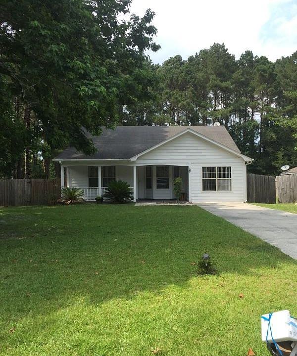 2nd image of 27 Braeburn Ln
