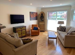 1235 W 15th Ave #318, Vancouver, BC V6H 1S1