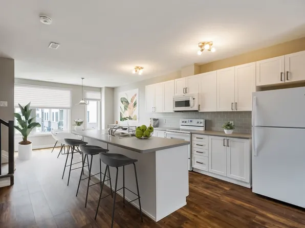 KoL Townhomes, 220 Livery St, Ottawa, ON K2V 0H5