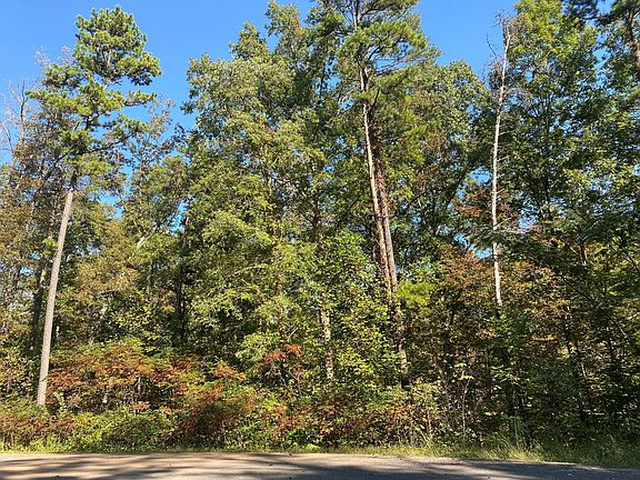 5th image of Riverside Dr