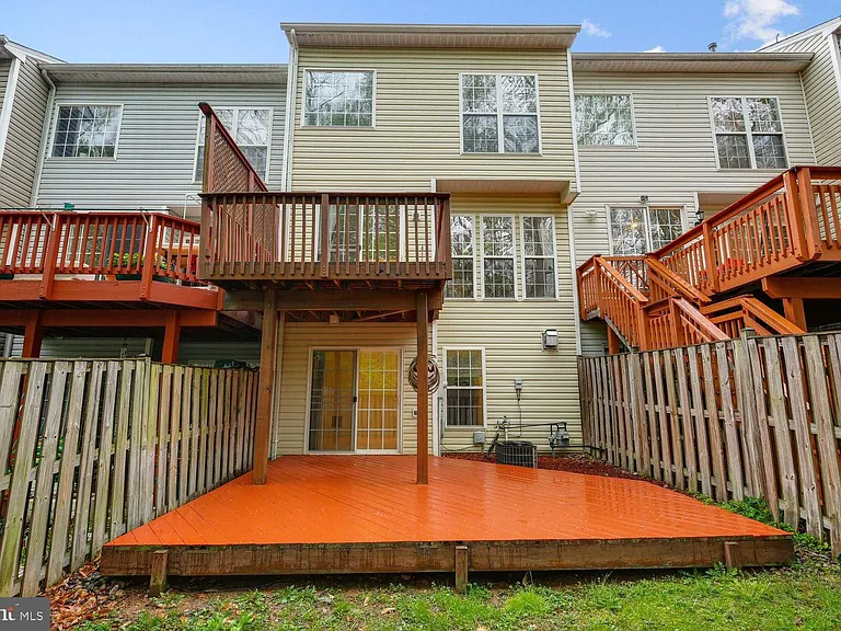 19421 Rayfield Dr — Photo 35