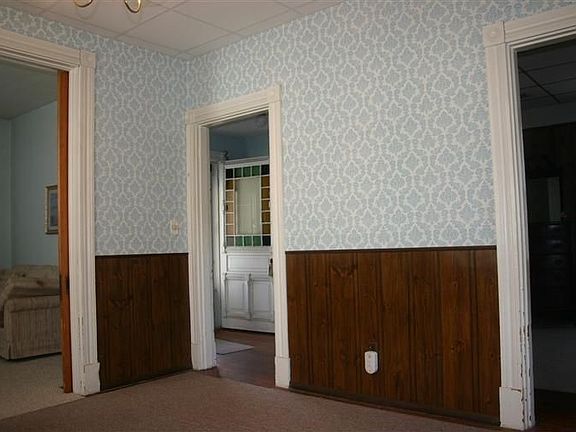 4th image of 37 Ferndale Ave