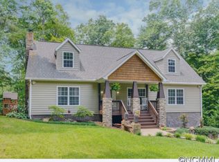 853 Case Cove Rd, Candler, NC 28715