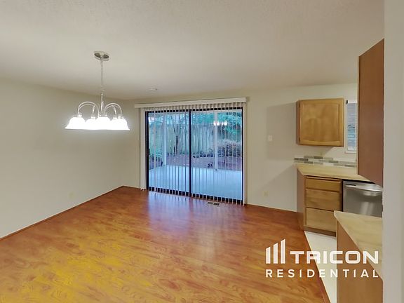 4th image of 7281 Clover Blossom Ln NE