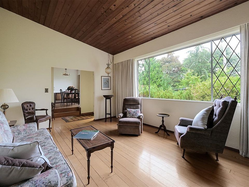 1st image of 3938 Shorncliffe Rd