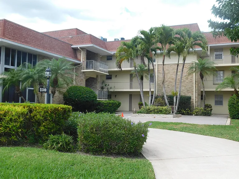 5500 Tamberlane Cir #305 — Photo 1