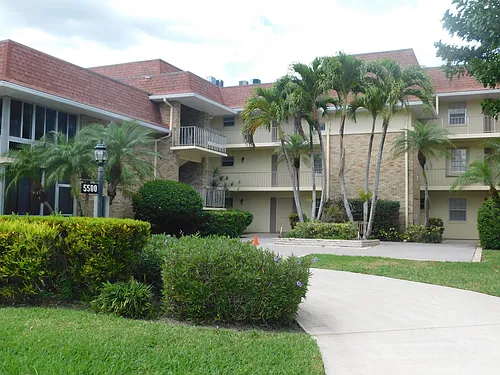5500 Tamberlane Cir #305 Photo 1