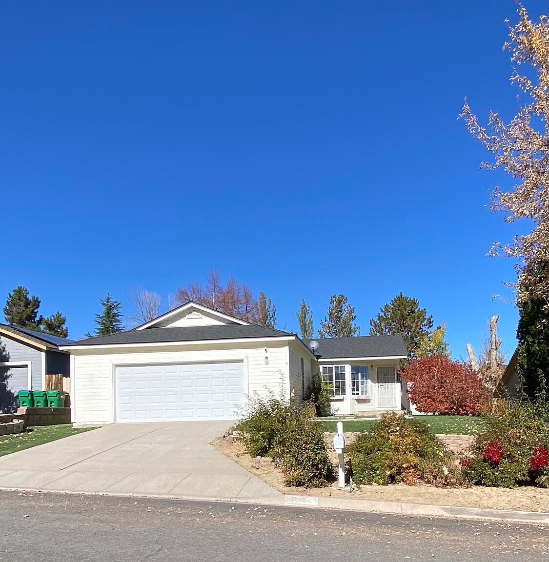 7395 Lindsey Ln, Sparks, NV 89436 | Zillow