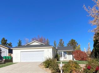 7395 Lindsey Ln, Sparks, NV
