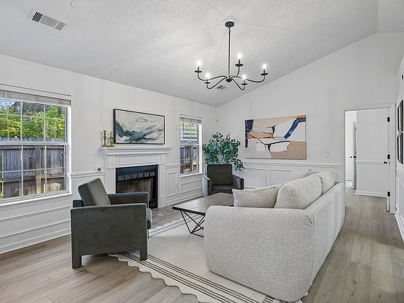 5th image of 410 Reigh Ct
