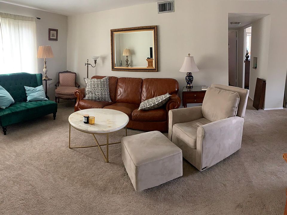 2nd image of 280 Beverly Rd #4