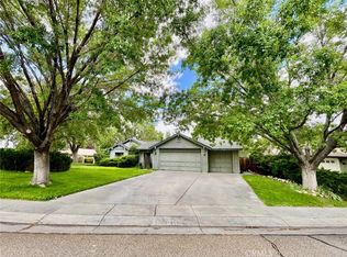 2381 Navajo Cir, Bishop, CA 93514