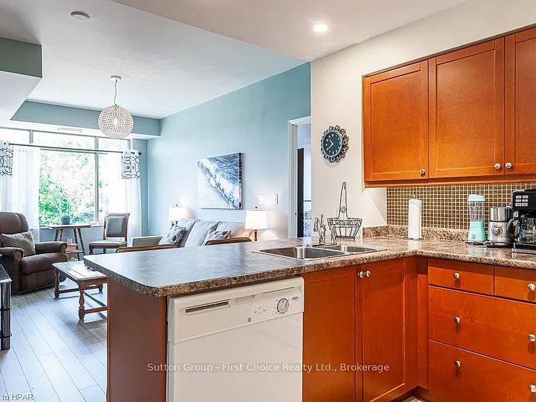 400 Romeo St N #207 — Photo 11