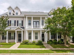 1043 Philpott Dr, Chapel Hill, NC 27517